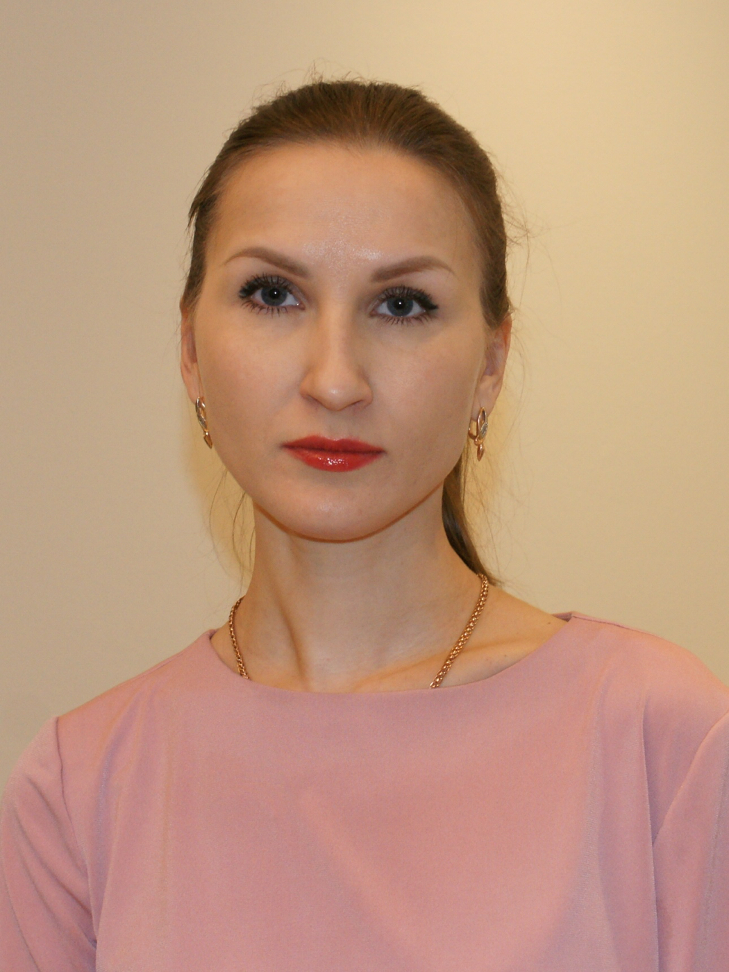 Никитина Наталья Сергеевна — начальник управления партнерских программ филиала Абсолют Банка в Санкт-Петербурге