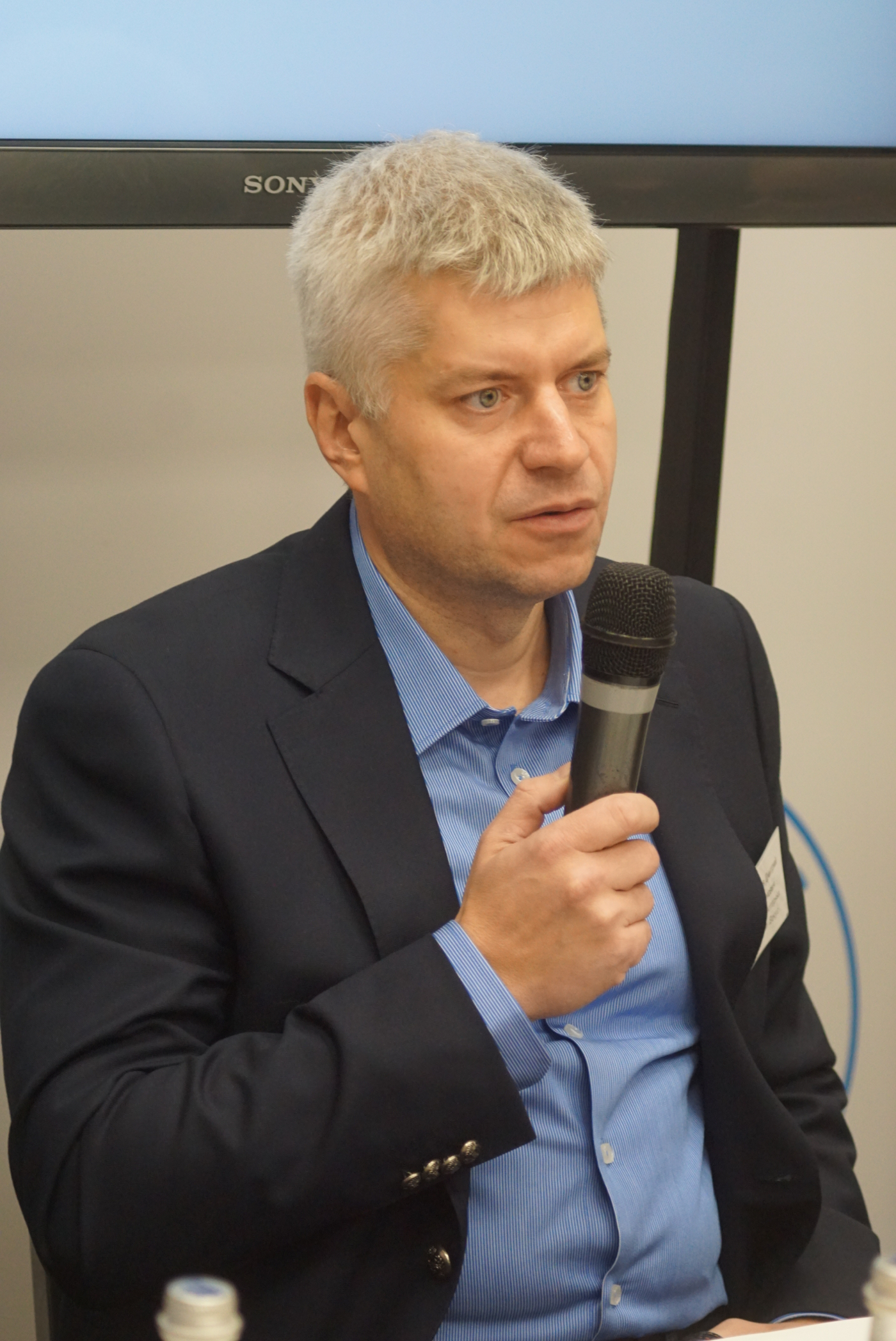 Великанов Дмитрий Валентинович — Коммерческий директор Центра компьютерных технологий «Векус»