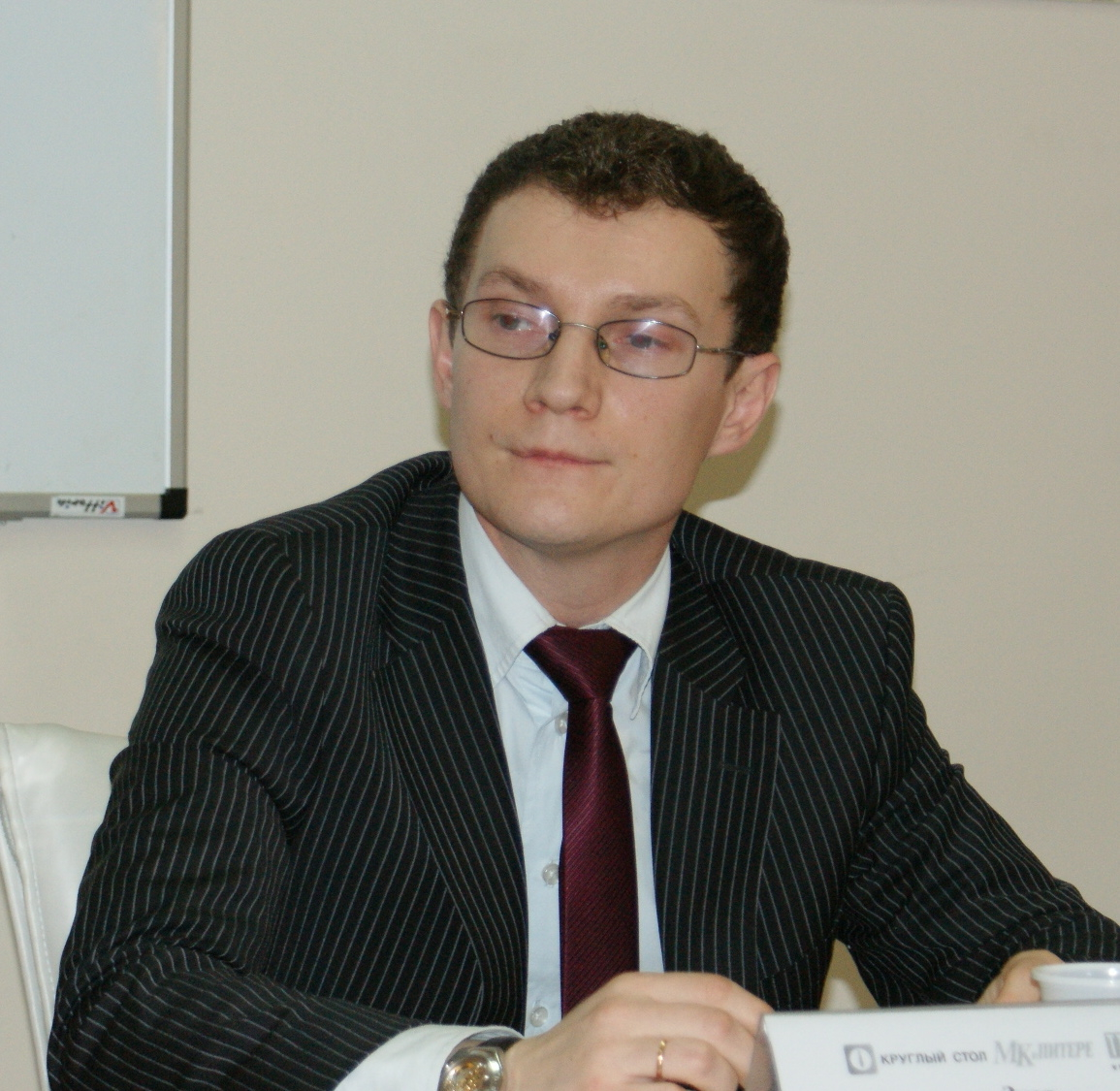 Зуев Алексей Викторович - начальник сектора по работе с автодиллерами Управления по работе с предприятиями, партнерами и организации активных продаж Северо-Западного банка Сбербанка России