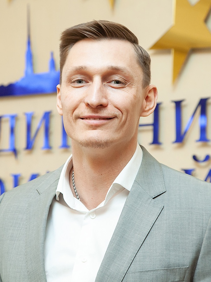 Розанов Денис Викторович — руководитель отдела продаж апарт-отеля Well