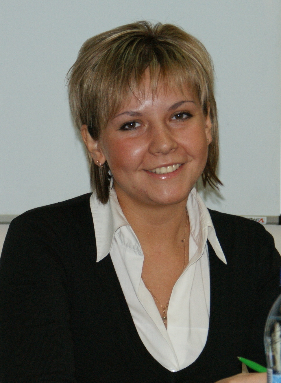 Мельникова Мария Викторовна – главный специалист Управления обслуживания и продаж Северо-Западного банка ОАО «Сбербанк России»