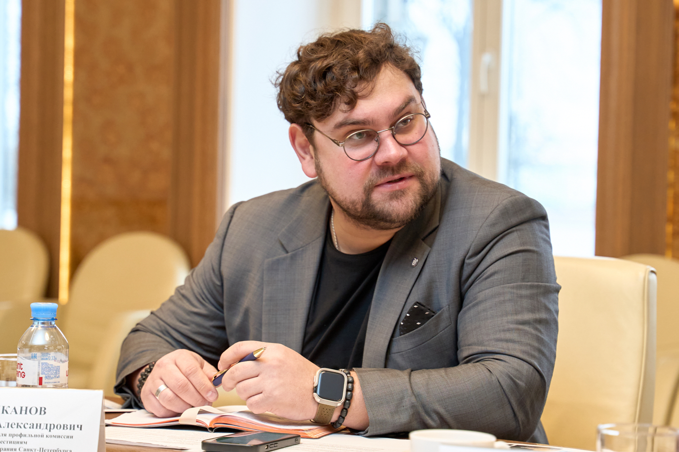 Щелканов Александр Александрович — помощник председателя профильной комиссии по инвестициям Законодательного Собрания Санкт-Петербурга