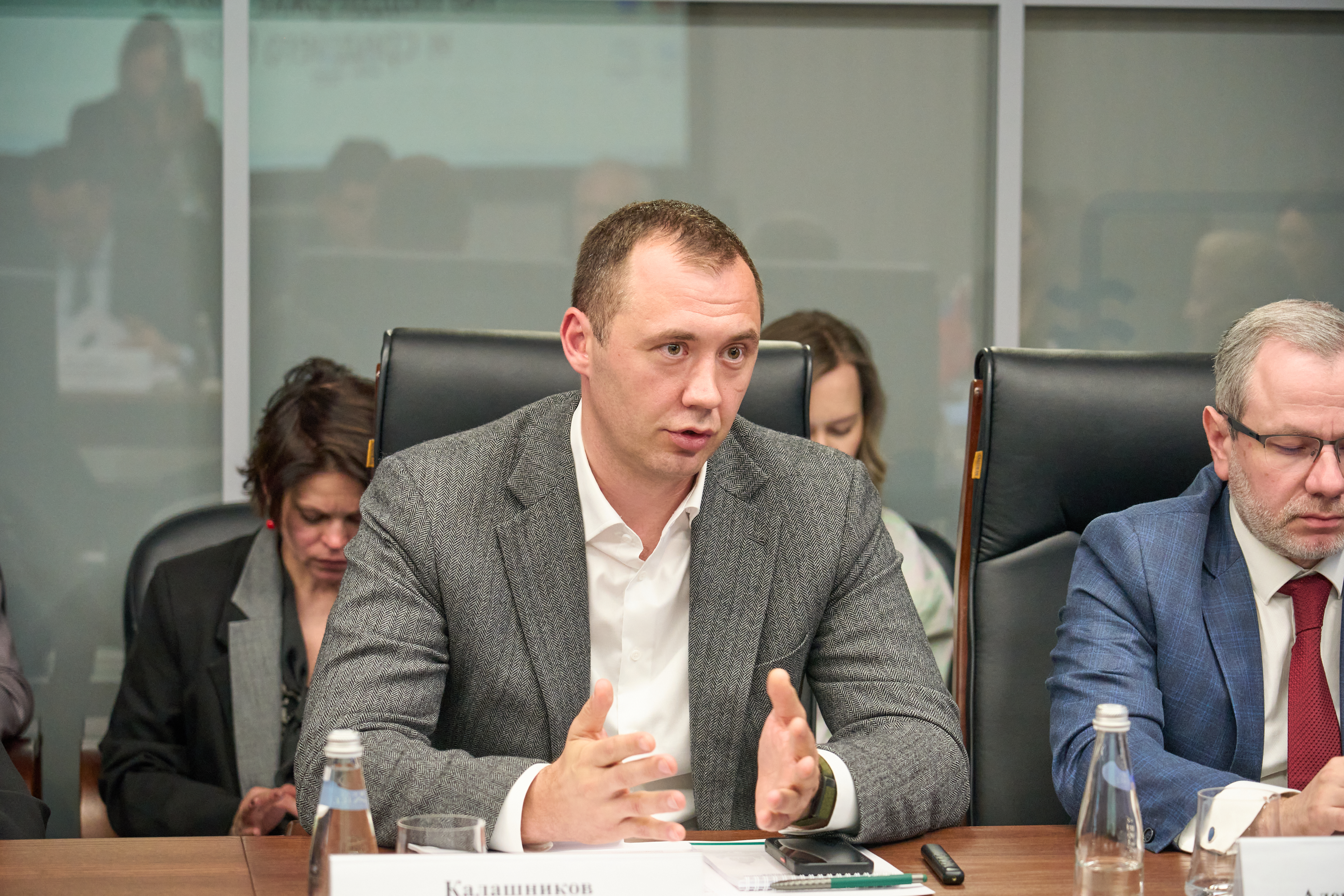 Калашников Илья Александрович — начальник Управления по работе с корпоративными клиентами Санкт-Петербурга и Ленинградской области — вице-президент Банка ВТБ (ПАО)