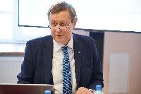 ������� ������� ������������ � �������������� �� ������ ���� ���������������� � �����-����������