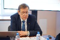 ������� ������� ������������ � �������������� �� ������ ���� ���������������� � �����-����������